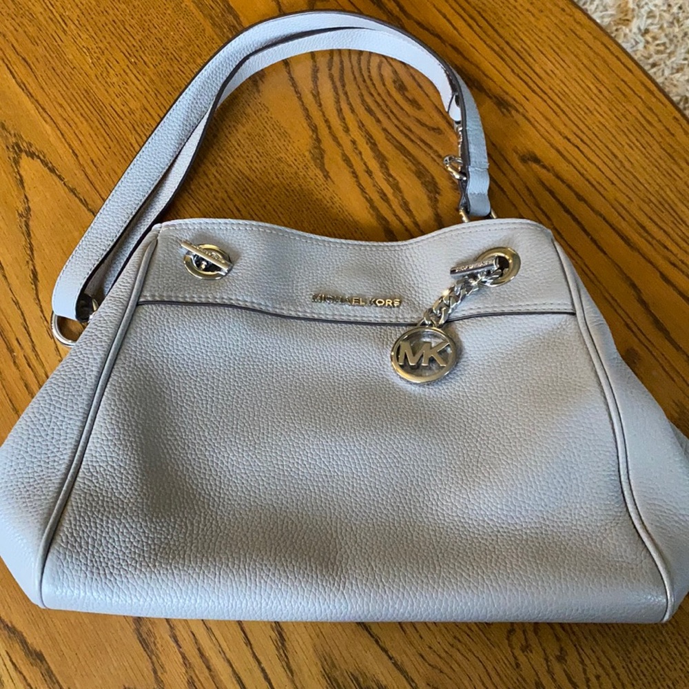 Micheal Kors Purse